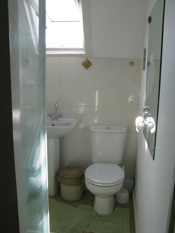 Avebury Life Bed & Breakfast Room photo